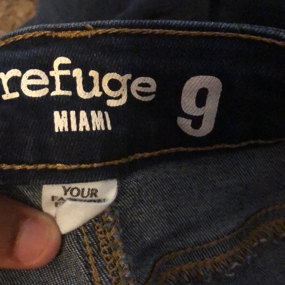 Refuge High Rise Jeans - Picture 2 of 3